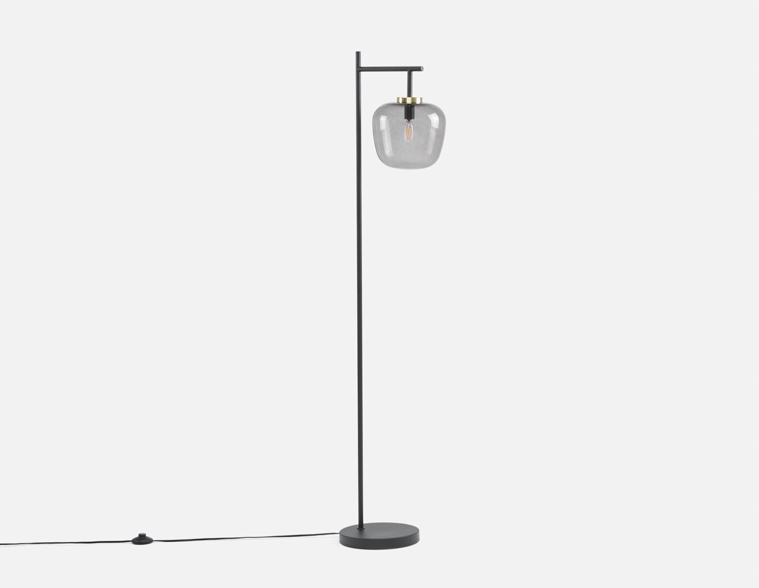ILLUMI - lampe sur pied moderne en verre sculpturale sur tige (61") - Noir