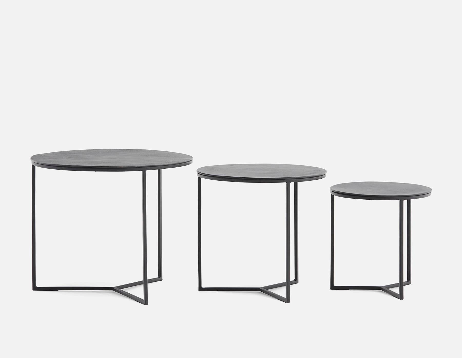ALMATY ensemble de 3 tables gigognes em aluminium et en fer undefined