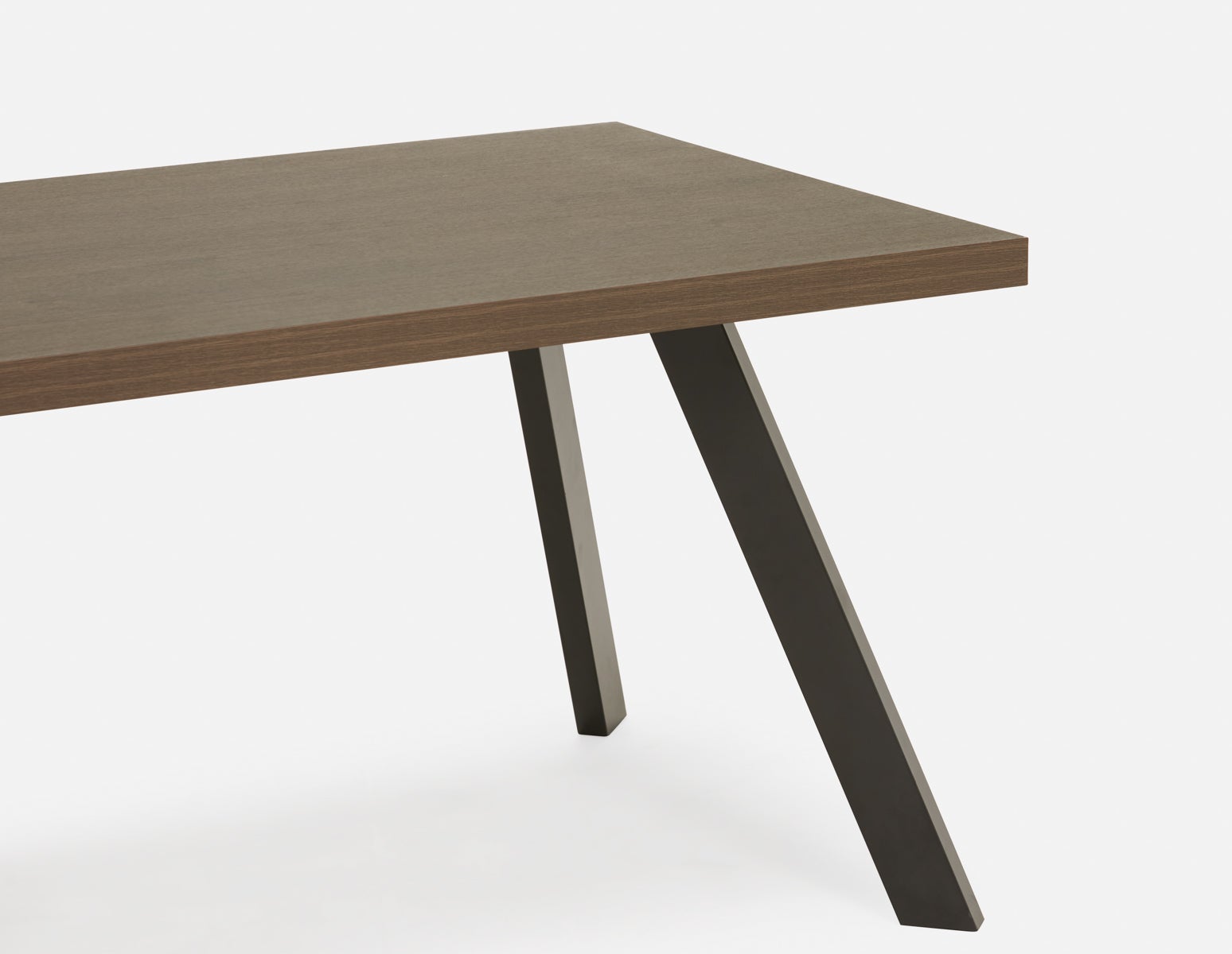 OZZY table de salle à manger contemporaine 140 cm undefined