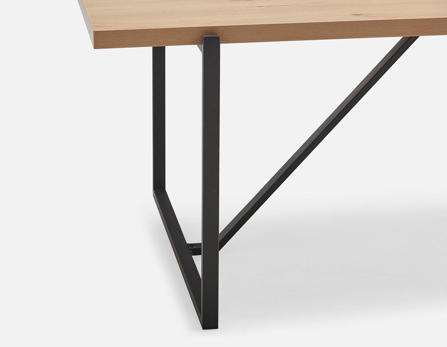 ARDA table de salle à manger 180 cm undefined