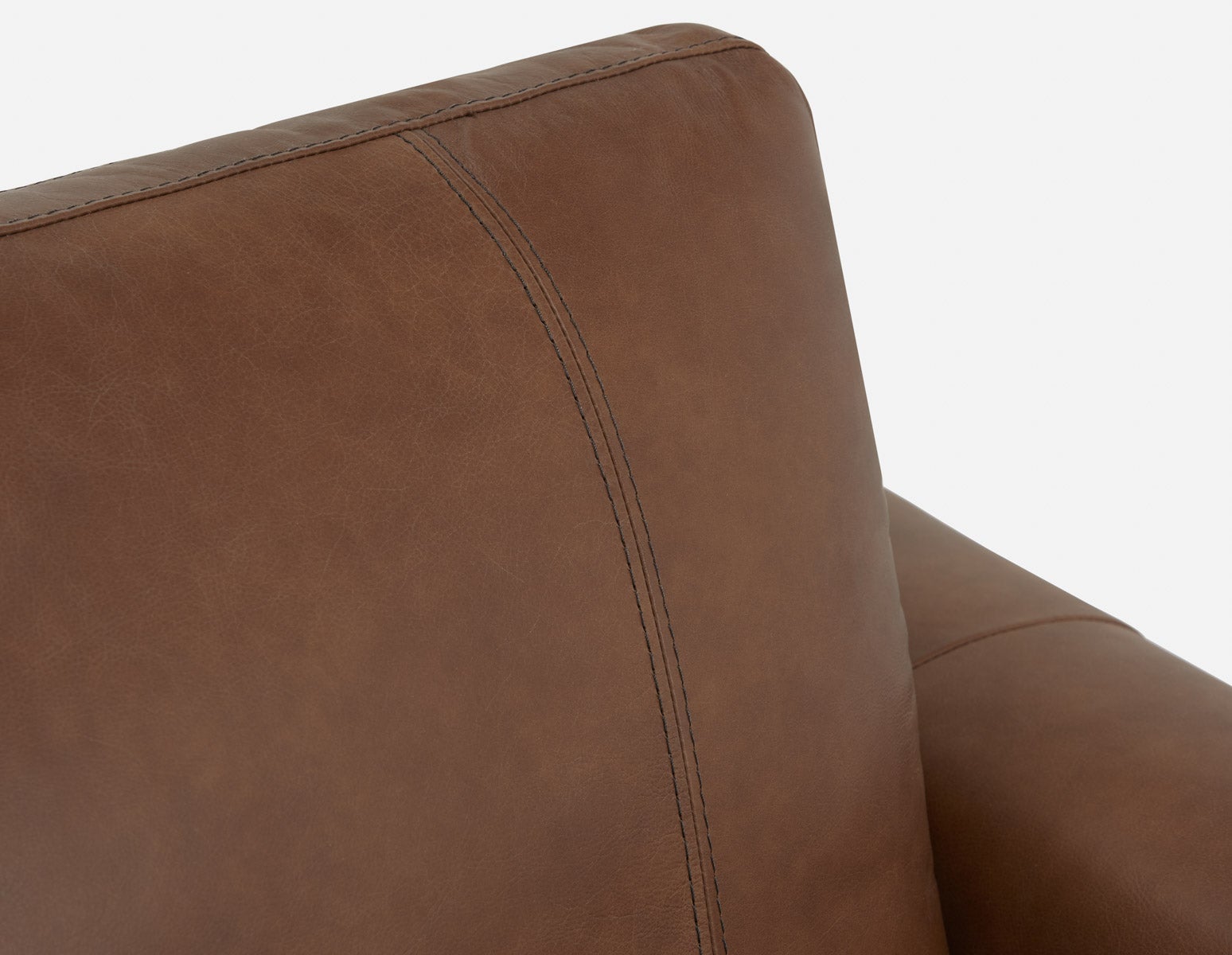 AMARI canapé 3 places classique 100% cuir undefined