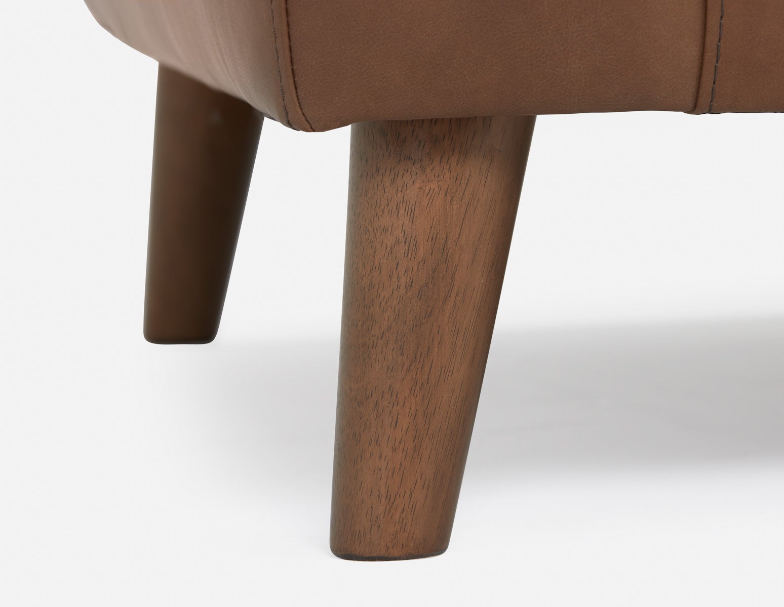 AMARI canapé 3 places classique 100% cuir undefined