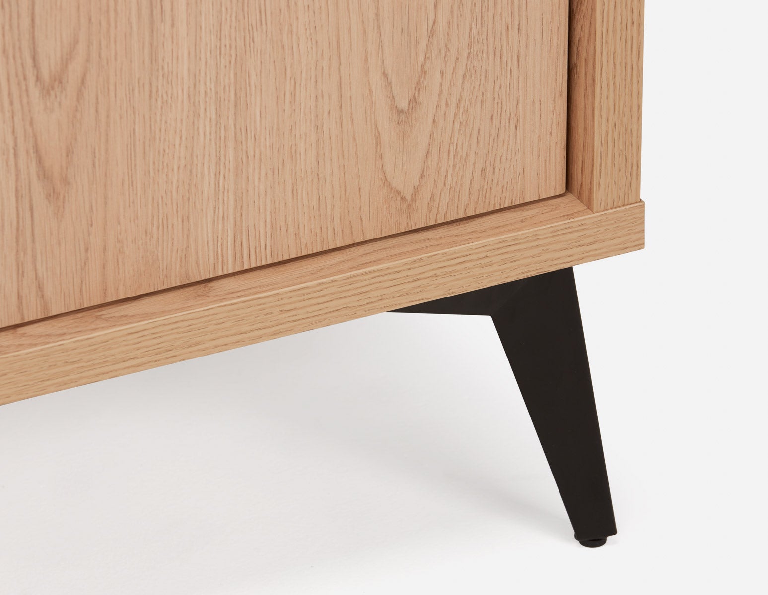 KIERA buffet moderne du milieu du siècle undefined
