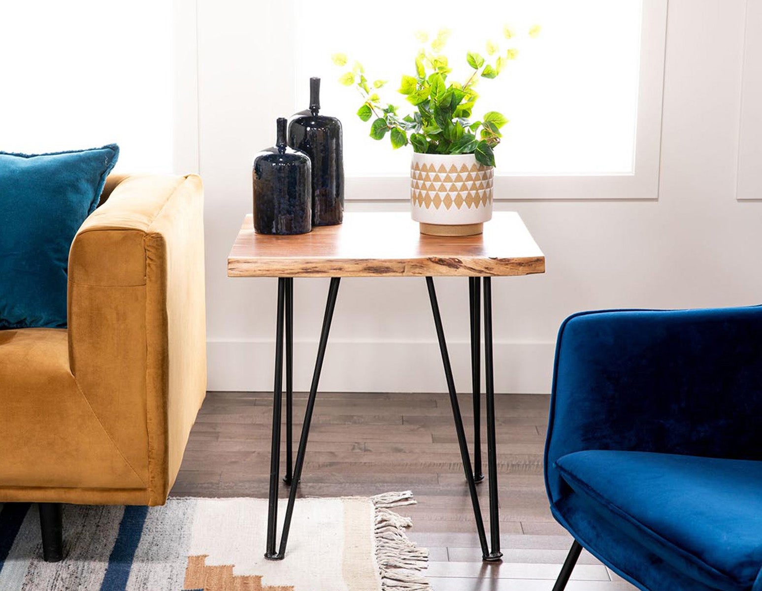 RENO table d'appoint en bois d'acacia massif 60 cm undefined