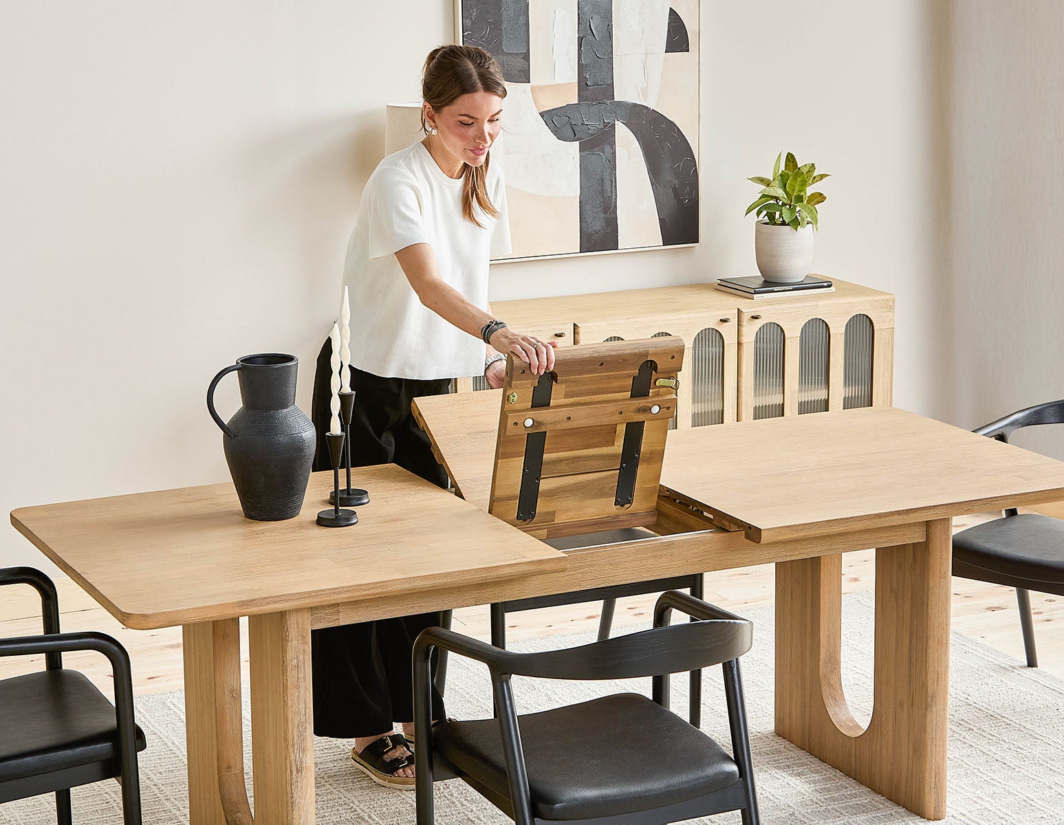 PRIYA table à rallonges en bois d'acacia 180-220 cm undefined