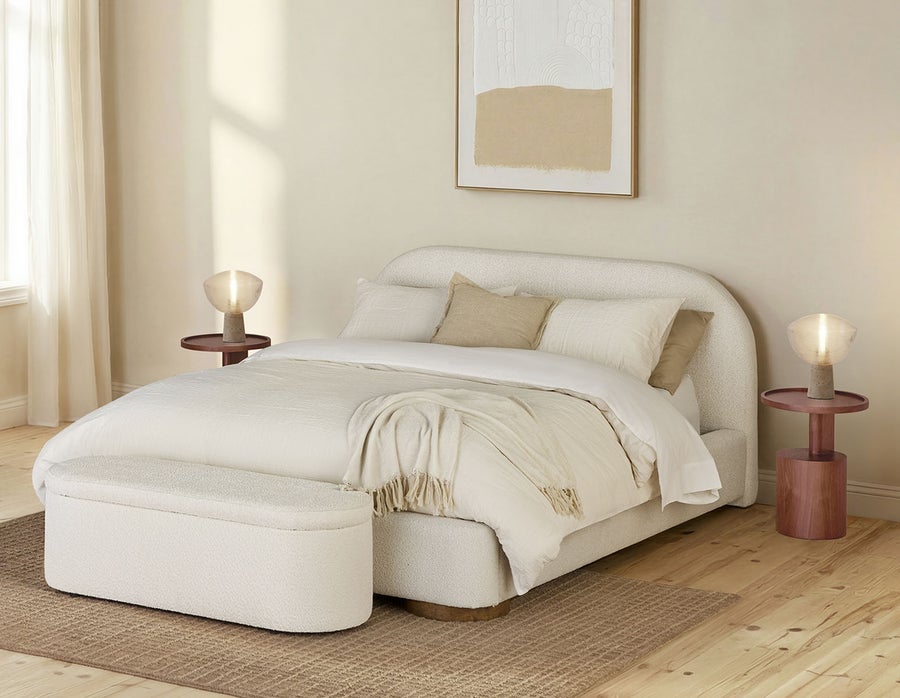 AURETTA grand lit rembourré moderne et contemporain undefined