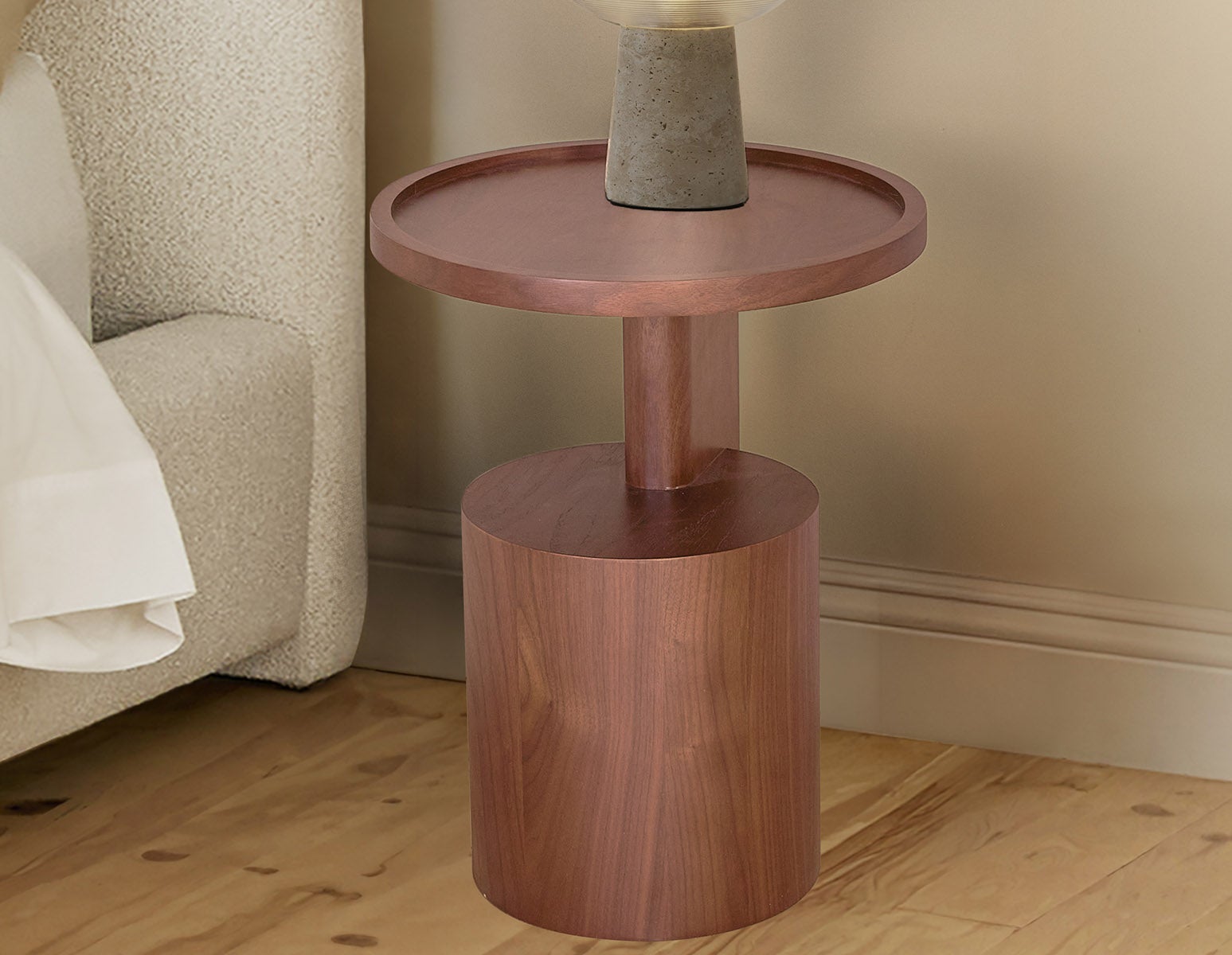 MARCUS table d'appoint moderne contemporaine undefined