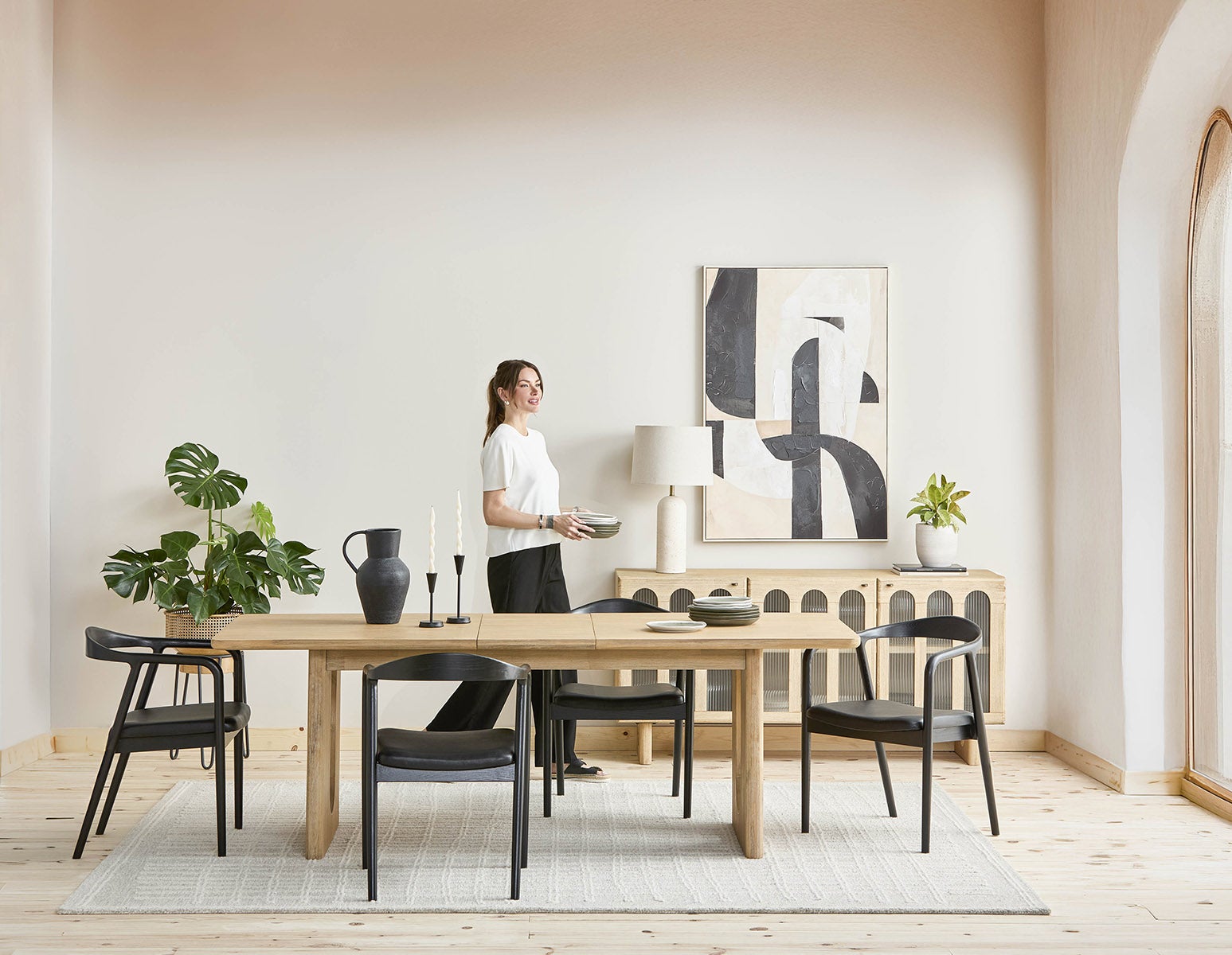 PRIYA table à rallonges en bois d'acacia 180-220 cm undefined