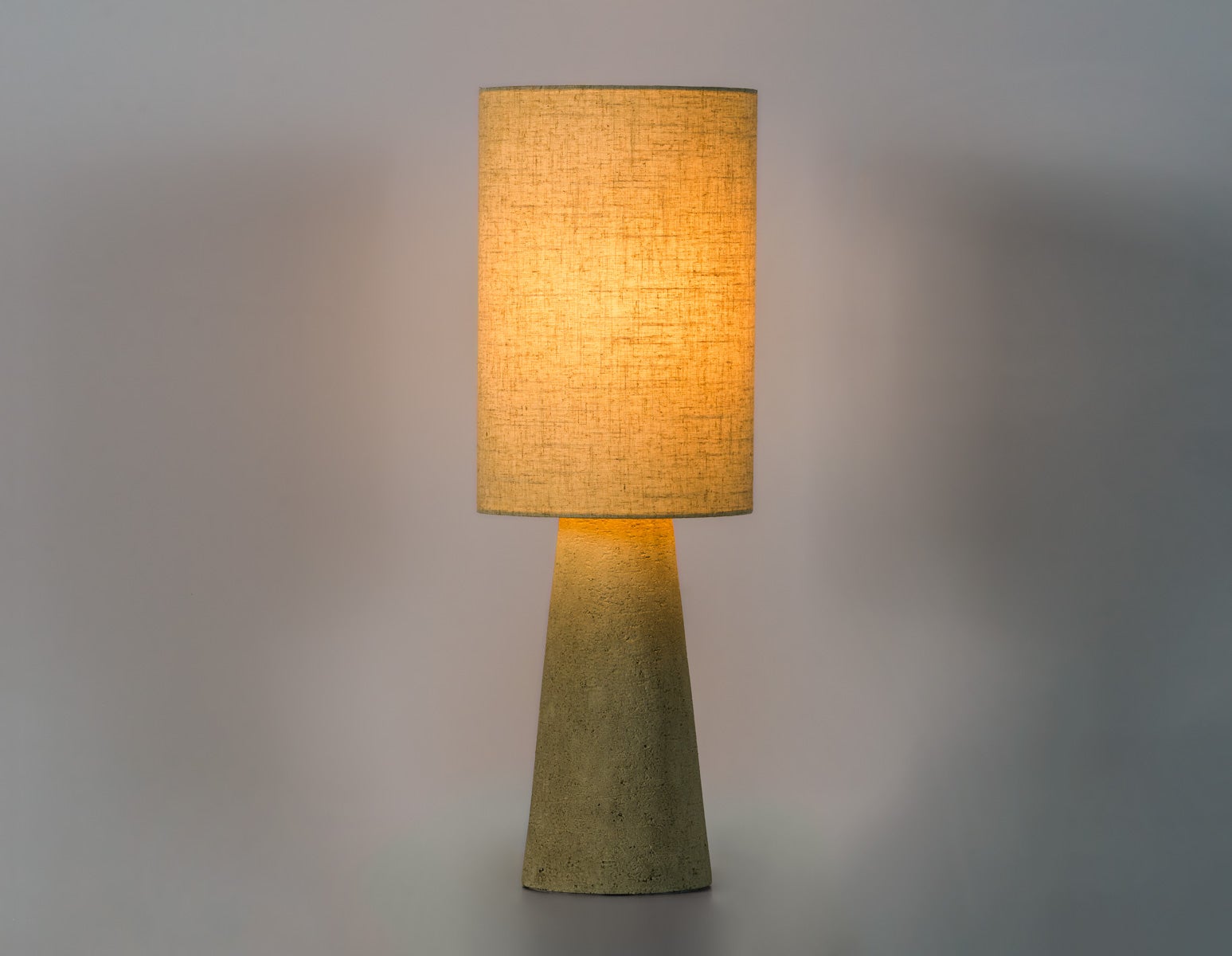 LINDA lampe de table 67 cm haut undefined